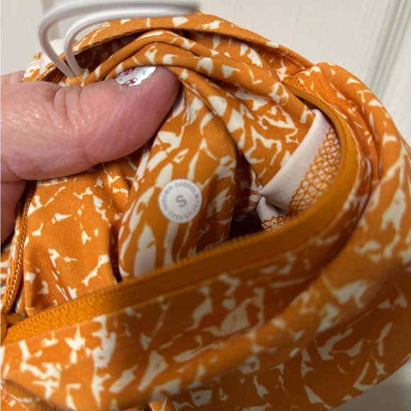 Lululemon Men size Small swim trunkss - Picture 2 of 3